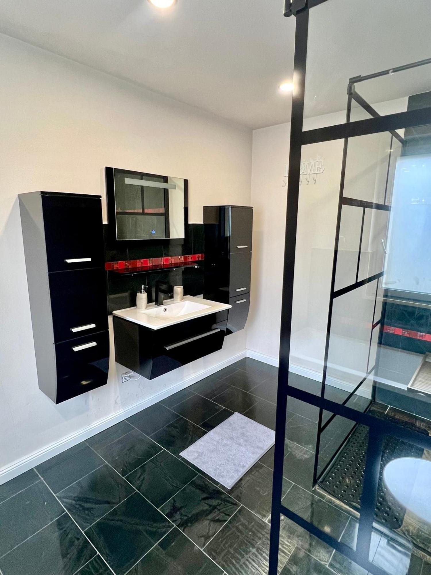 Exklusive Ferienwohnung Mit 3 Schlafzimmern Und 2 Baedern! 阿尔特瑙 外观 照片